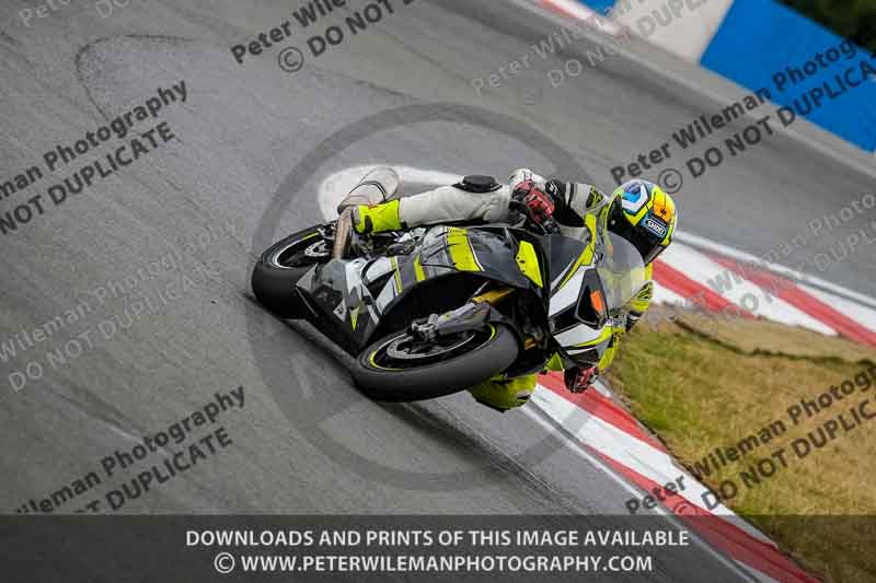 donington no limits trackday;donington park photographs;donington trackday photographs;no limits trackdays;peter wileman photography;trackday digital images;trackday photos